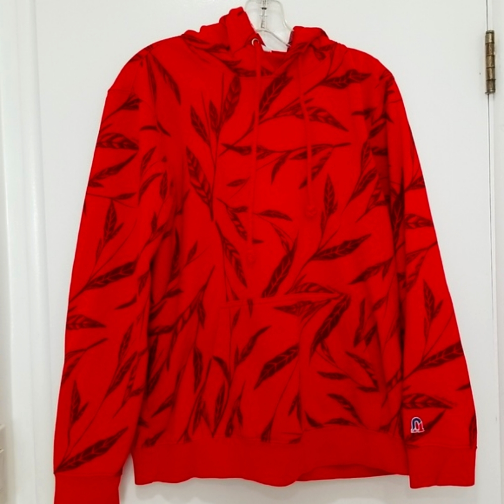 Undefeated Men's Red Streetwear Pullover Sweatshirt Hoodie With Leaf Print Sz L